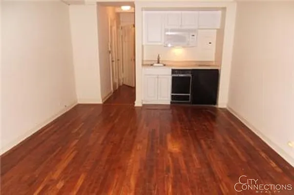 Rented by City Connections Realty | media 1