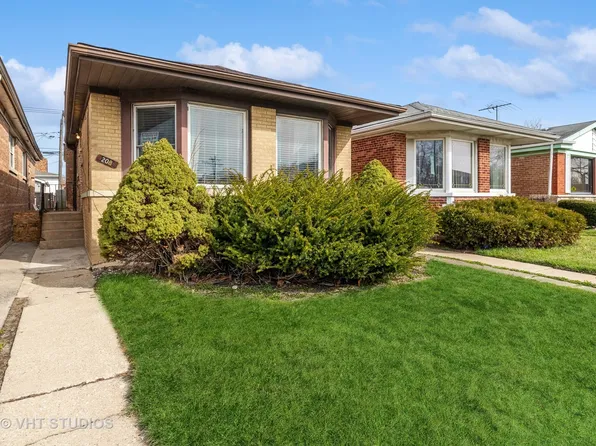 208 E 87th St, Chicago, IL 60619