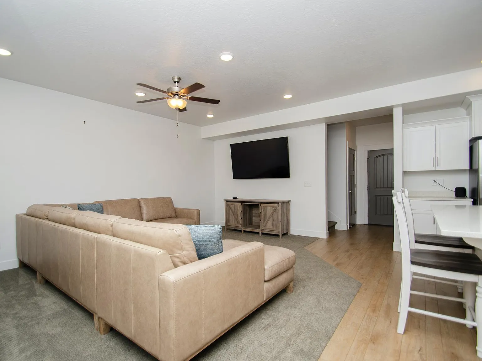 4512 S Haven Creek Rd — Photo 4