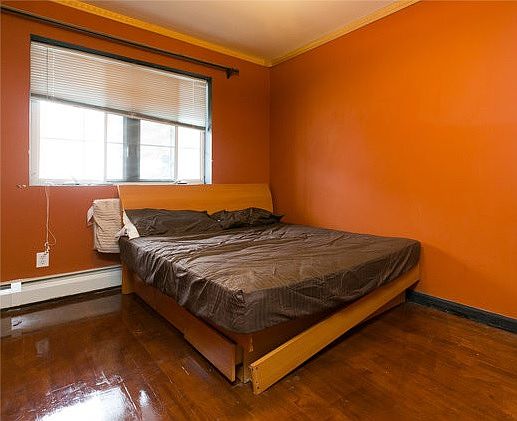 4th image of 3047 82nd St Fl 1