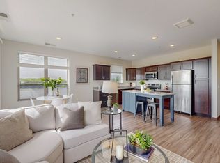 Lake Jonathan Flats, Chaska, MN 55318