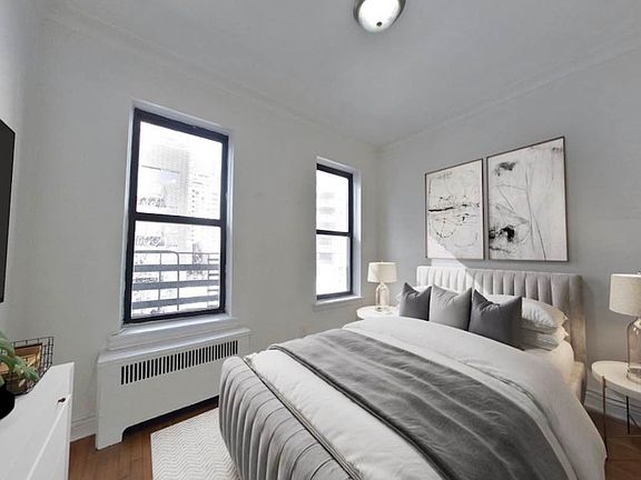 3rd image of 45 Tiemann Pl APT 5L