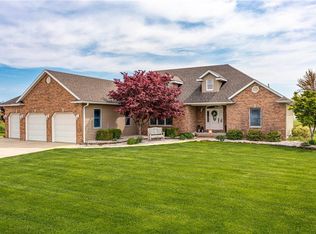 11066 E Lincolnshire Ln, Effingham, IL 62401