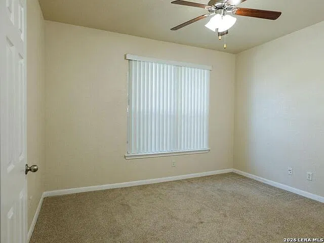 5 bed, 3.5 bath, 2860 sqft, $2,200 — Photo 3