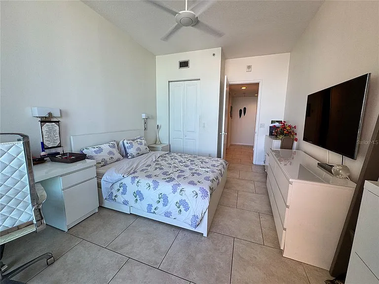 1560 Gulf Blvd #804 — Photo 18