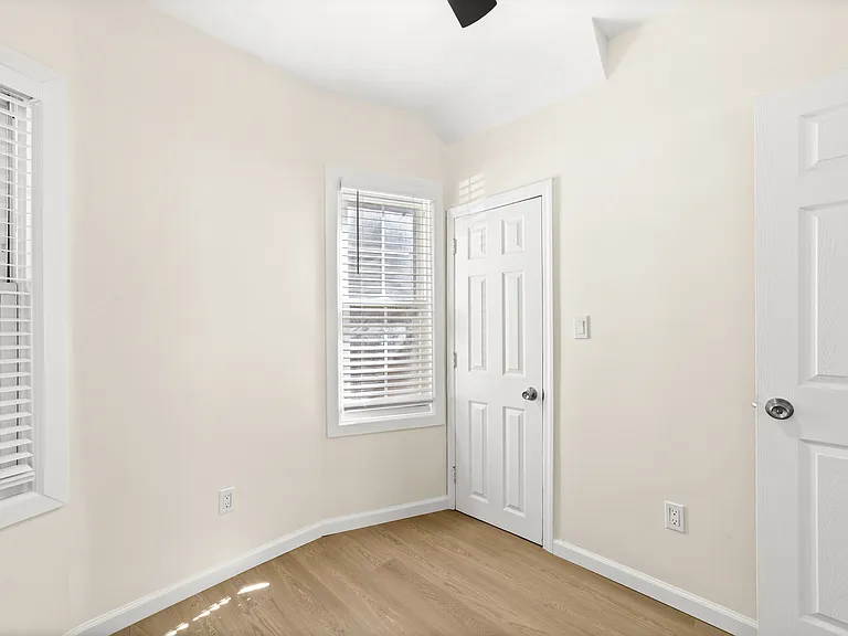 Fulton Rd — Photo 18
