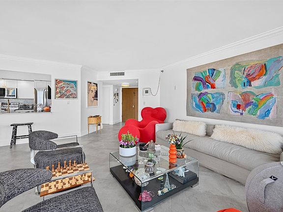 3rd image of 1000 Island Blvd APT 1204