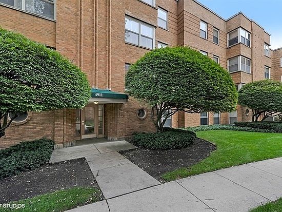 2nd image of 4935 N Wolcott Ave APT 3B