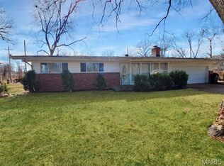 2214 Ibis Ct, Saint Louis, MO 63136