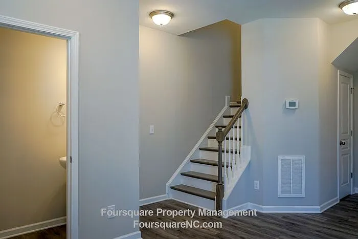 6405 Giddings St — Photo 13