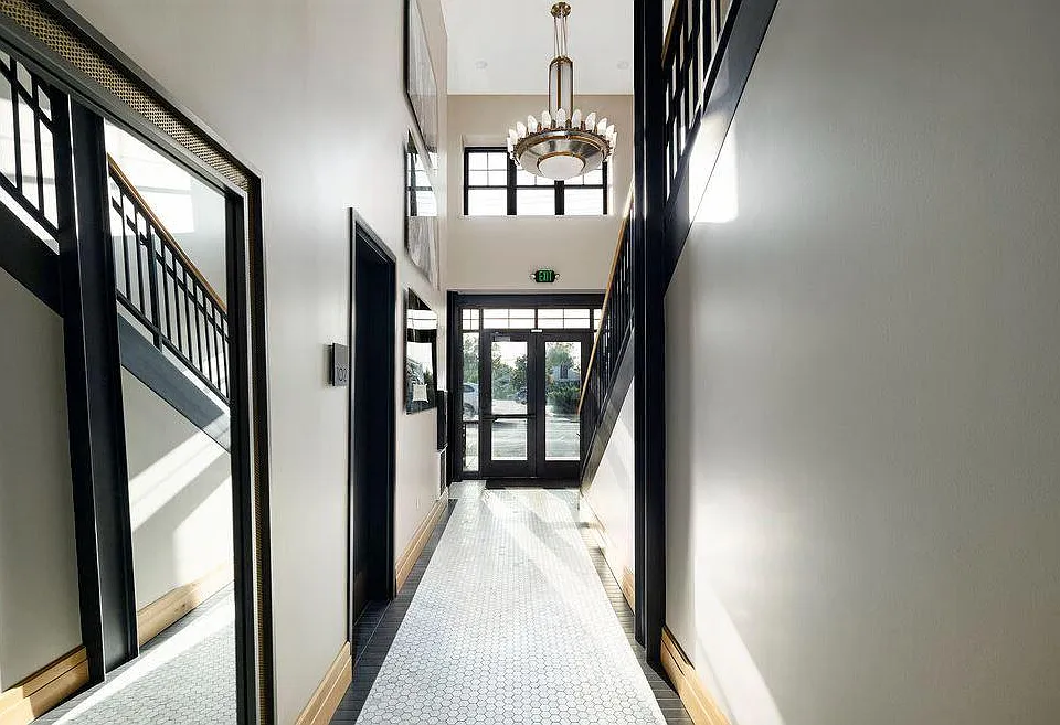Salt Lake Costume Apartments