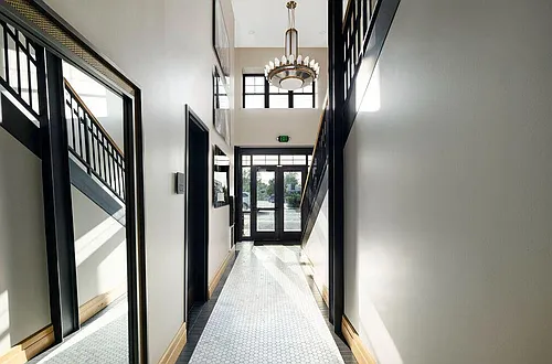 Salt Lake Costume Apartments Photo 1