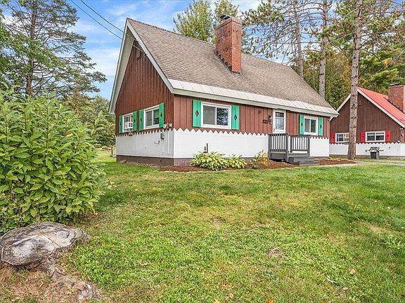 3rd image of 26 Strom Farm Lane