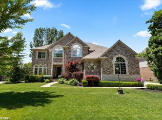 39185 Nautical Ln, Harrison Township, MI 48045