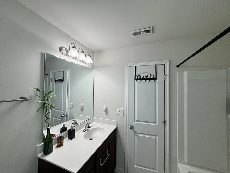 9326 Grand Valley Dr — Photo 12