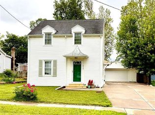 313 E 5th St, Solon, IA 52333