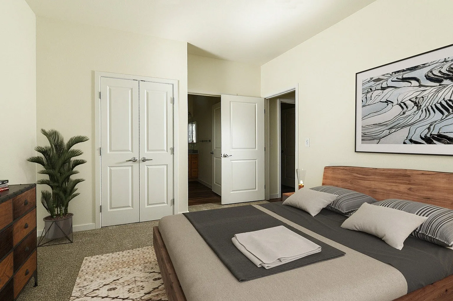 Aviara Flats — Photo 4