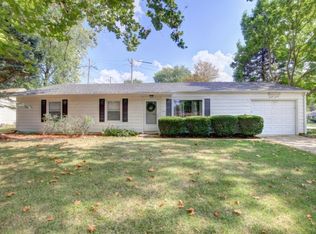 1416 Scottsdale Dr, Champaign, IL