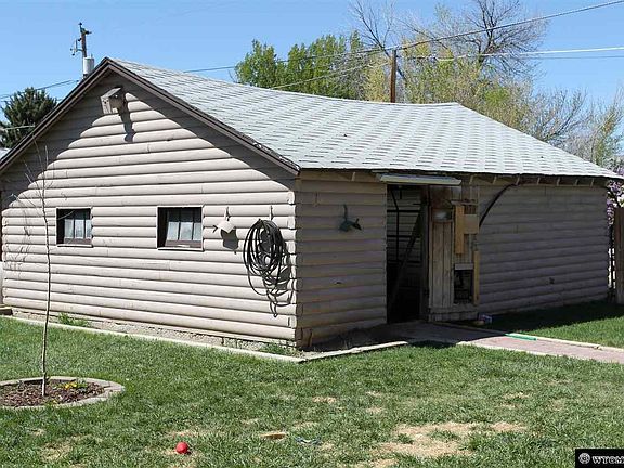 2nd image of 804 S 13th St