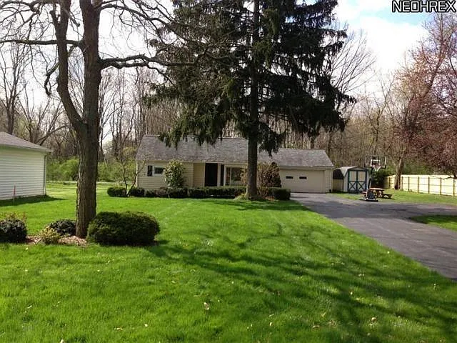 Building Photo - 1057 Laverne Dr