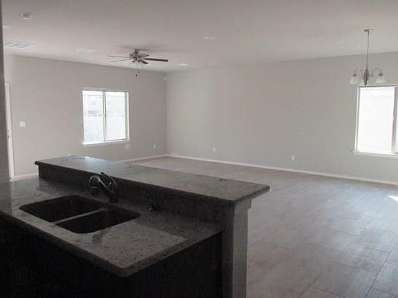 3rd image of 7516 Eagle Vista Dr