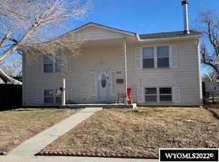 1327 S Cypress St, Casper, WY 82604