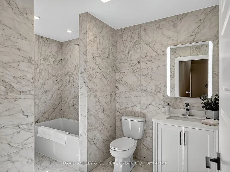 612 W Tweedsmuir Ave #MAIN — Photo 22