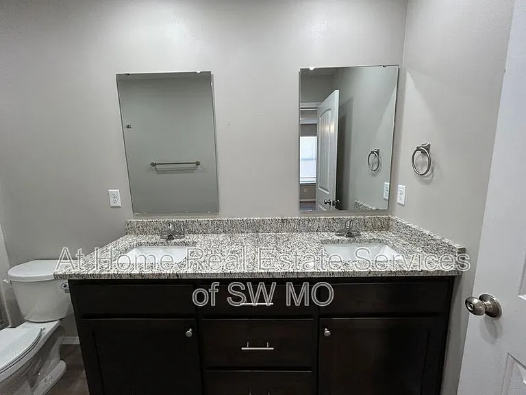 702 E Watermill Cir — Photo 10