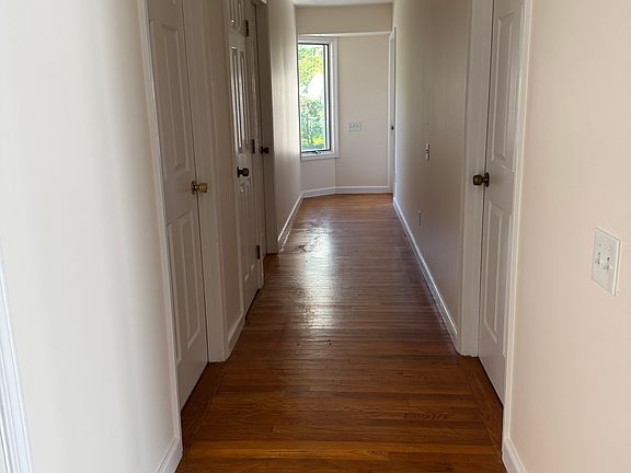 2nd image of 27 Rossi Ave #27