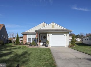 9 W Cortland Ct, Mount Laurel, NJ 08054