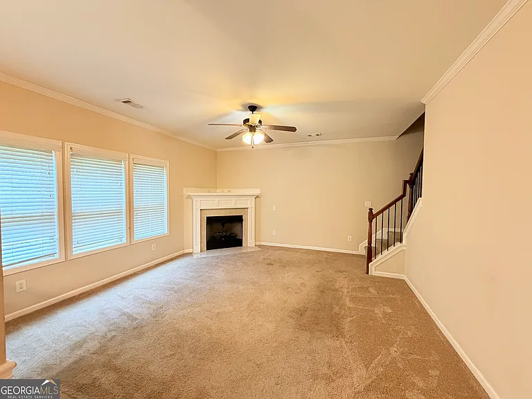259 Ascott Ln — Photo 2