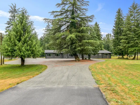 22948 132nd Ave, Maple Ridge, BC V4R 0A8