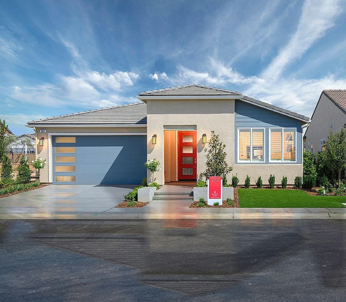 987 W Maclure Ave photo 1