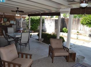 2201 S Fulgham St, Visalia, CA 93277