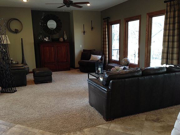 5th image of 19003 Oak Ln