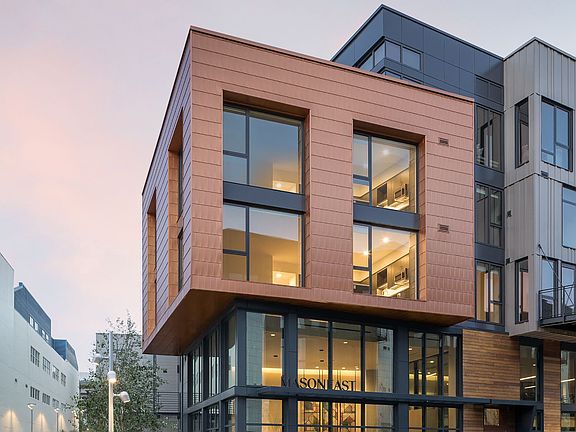 5th image of 1601 Mariposa St #379