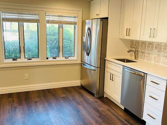 2nd image of 62 Hegemans Ln