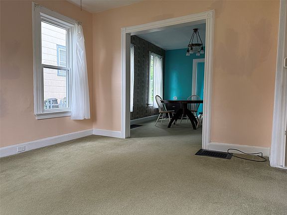 3rd image of 22 Columbia Ave