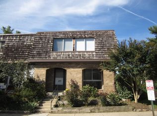 340 W Deer Park Rd #4, Gaithersburg, MD 20877