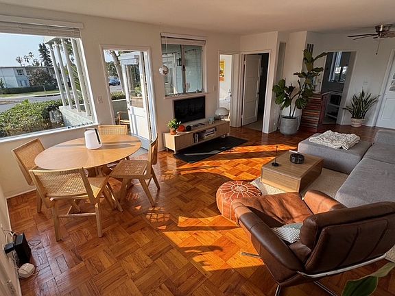 3rd image of 5255 La Jolla Hermosa Ave
