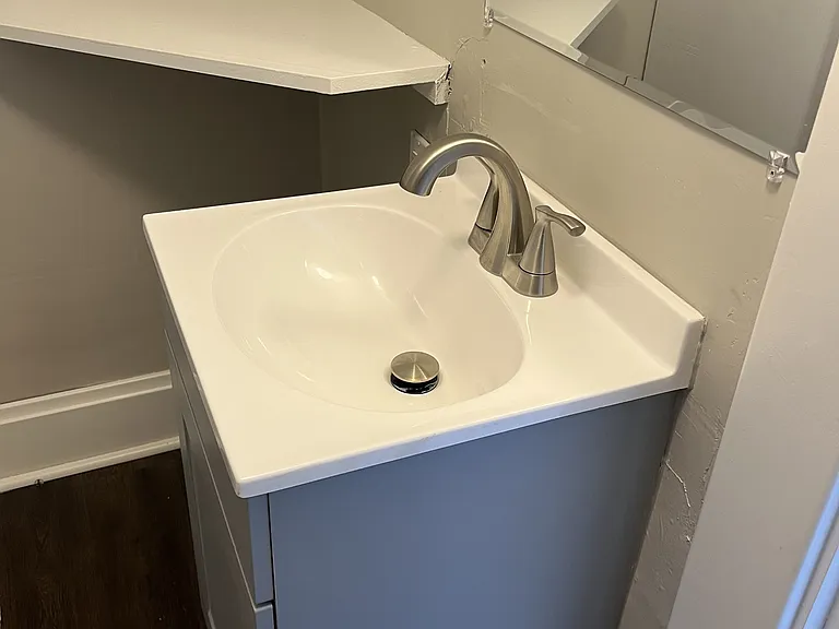 136 Westminster Ave #2 — Photo 19