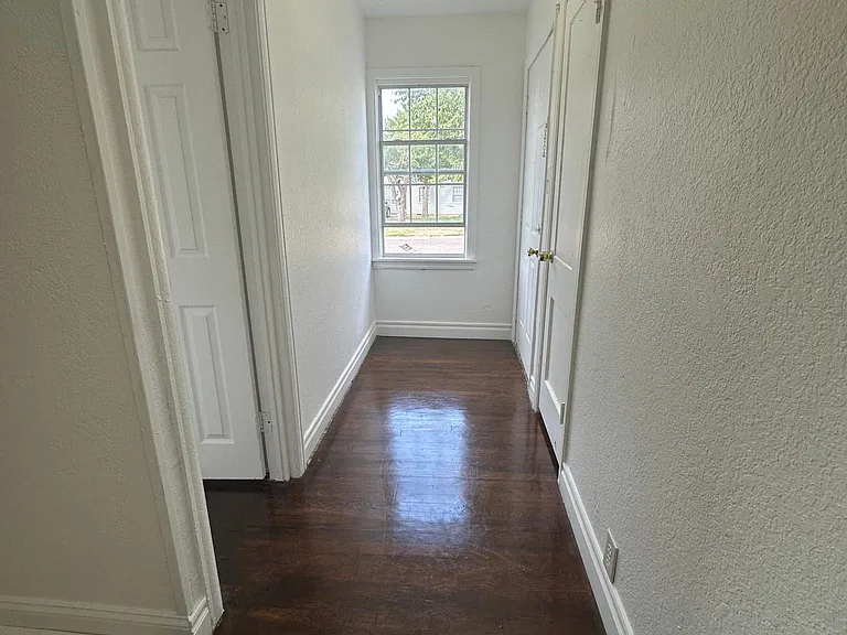 1476 Rancho Dr — Photo 9