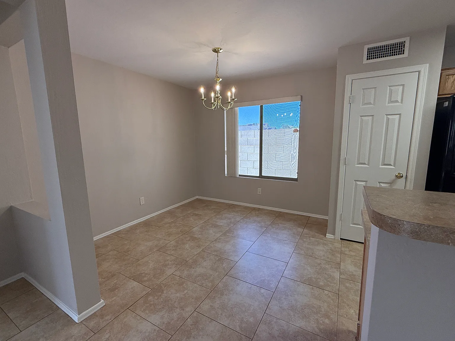 13013 W Mauna Loa Ln — Photo 4