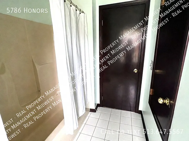 5786 Honors Ct — Photo 16