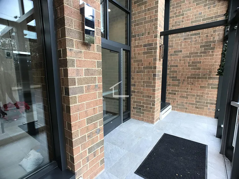 32 Malvern St #405 — Photo 6