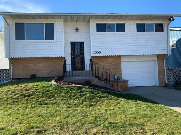 1330 Hanley St, Gary, IN 46406