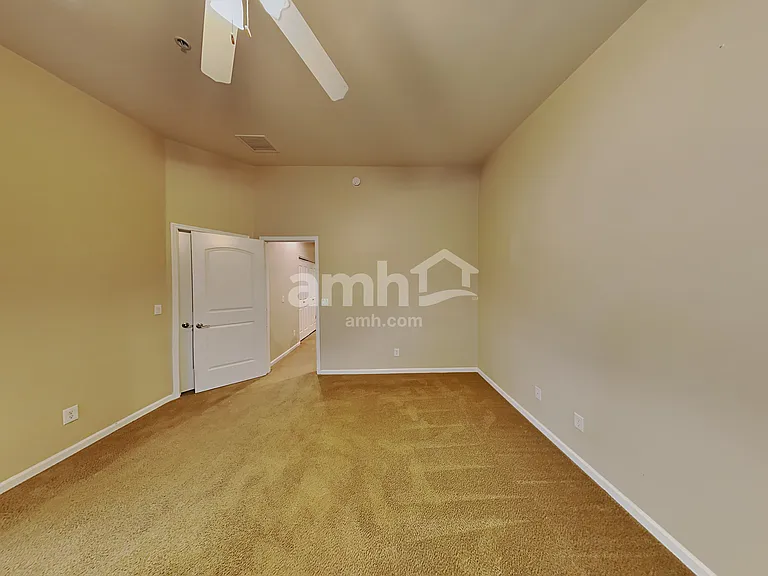20025 N 20th St #103 — Photo 10