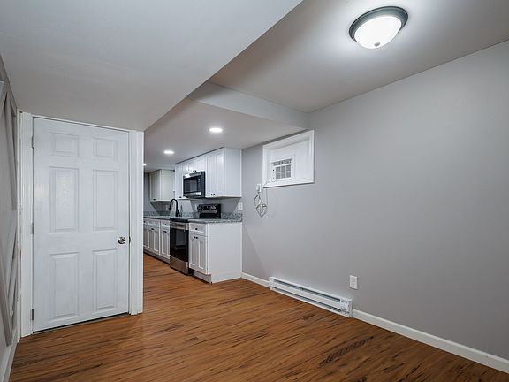 5th image of 4112 N 48th St #5