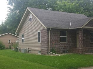 1406 6th Ave N, Grand Forks, ND 58203