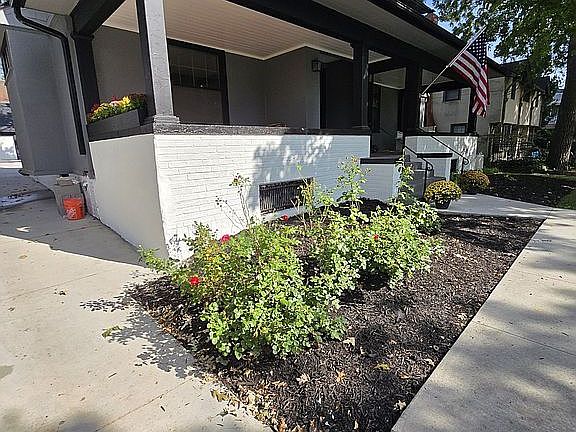 2nd image of 529 43rd St